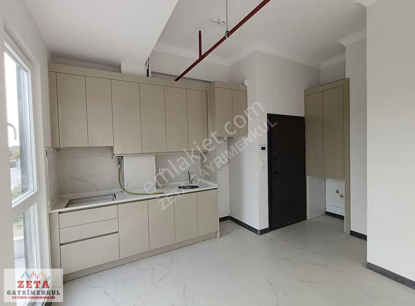 15 Temmuz Bulvarında Sıfır Hem Daire Hem Ofis Olarak Kiralık 1+1 - Görsel 3