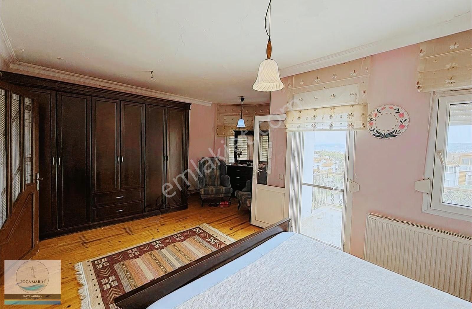 Yenifoça Burunucu'nda Denize Çok Yakın Konumda3+1 Villa - Görsel 3