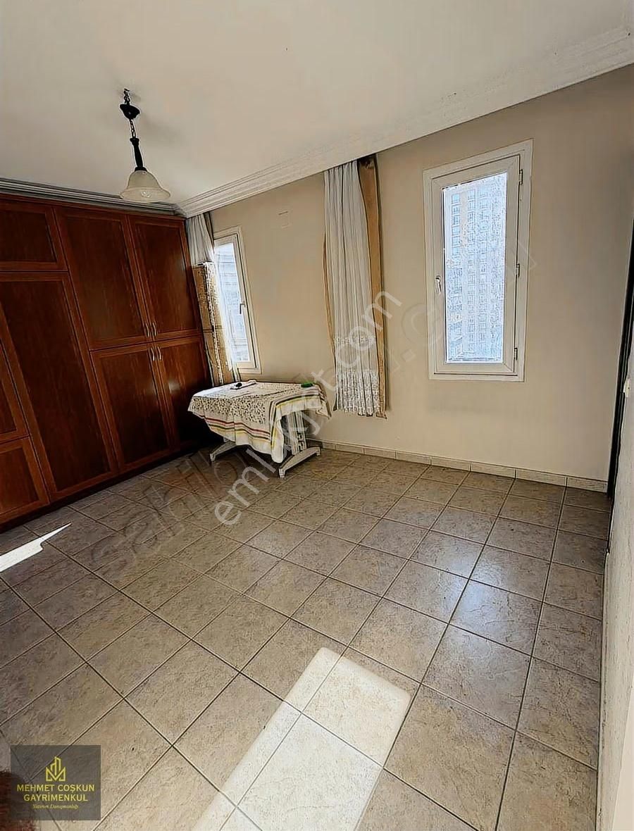 Barış Manço Blv Üzeri Geniş K.mutfak Ç.banyo Satılık 3+1 Daire