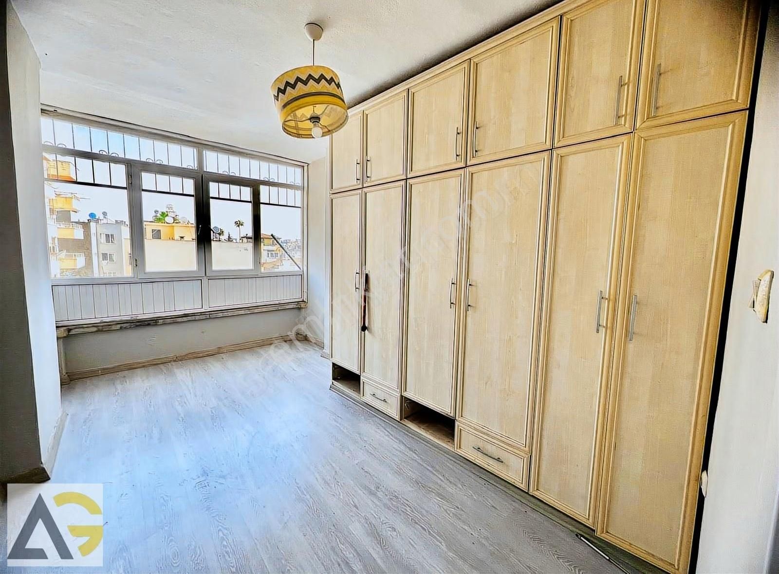 Auradan Mersin Akdeniz Çankaya Mahallesinde Kiralık 3+1 Daire - Görsel 4