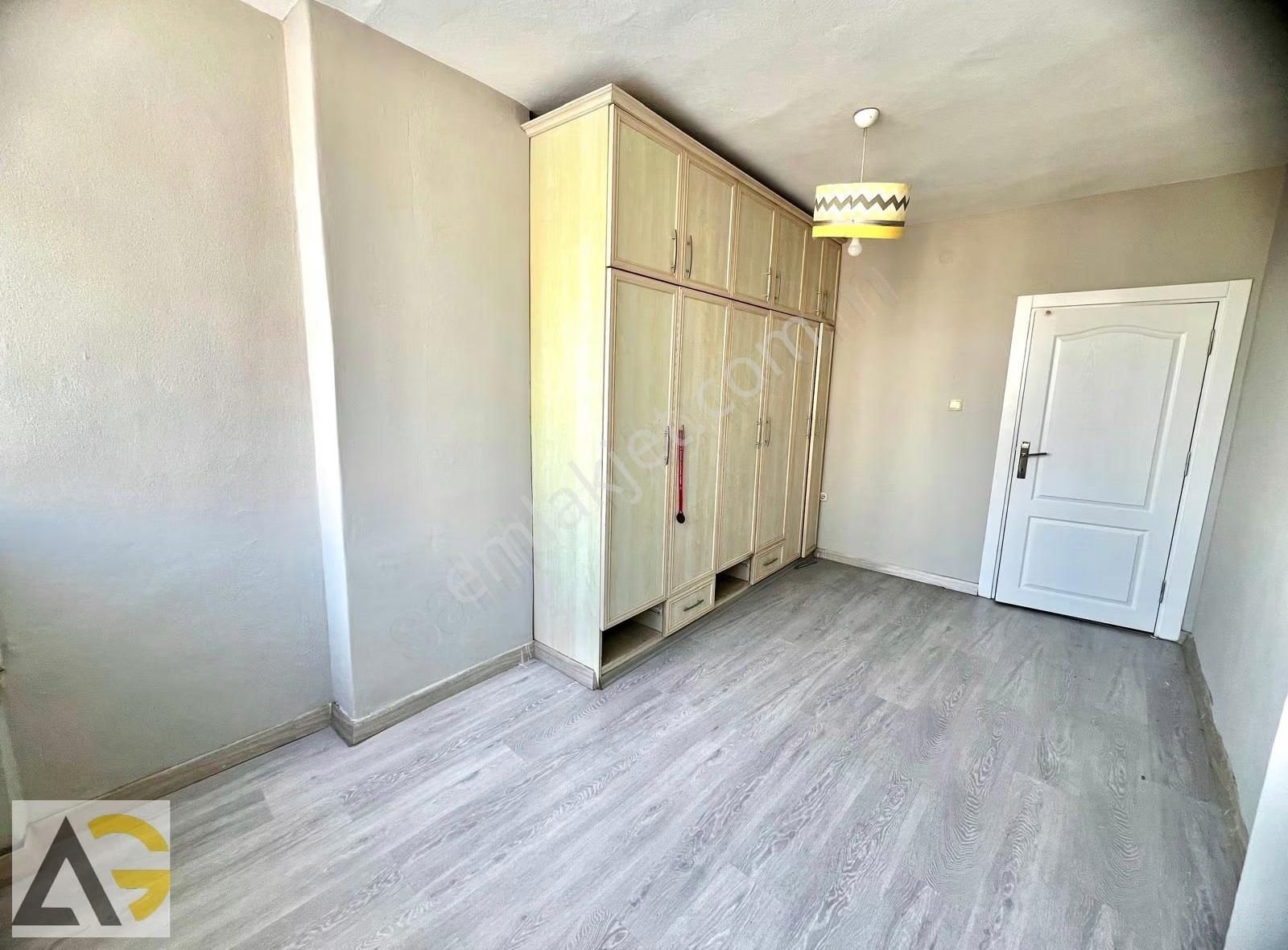 Auradan Mersin Akdeniz Çankaya Mahallesinde Kiralık 3+1 Daire - Görsel 7