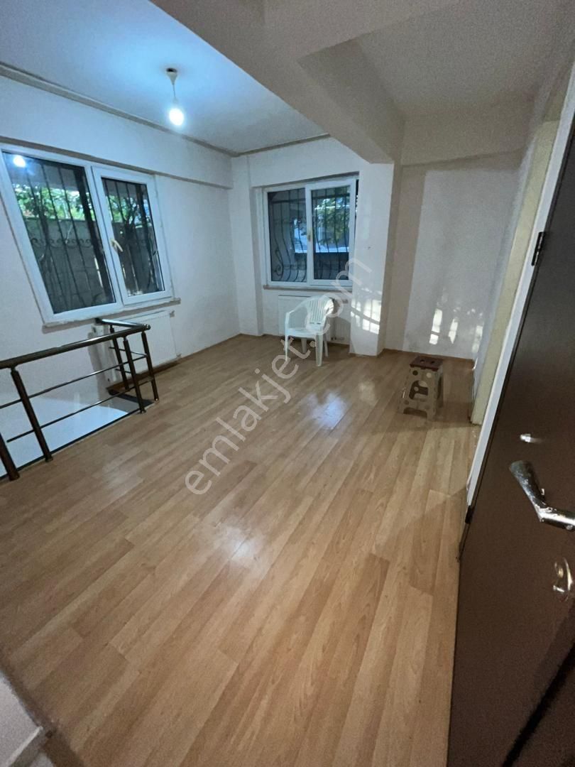 Ümraniye Çamlık İkbal Caddesi Üzerinde Merkezi Dubleks Daire Yabancı Ya Bekara Uygun Fiyatlı - Görsel 2