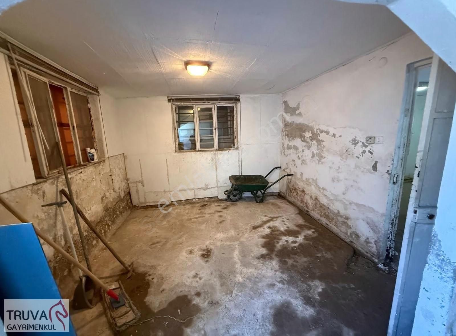 Truva Gayrimenkul Den 90m2 Kapalı 300 M2 Açık Alan Cadde Üstü - Görsel 22