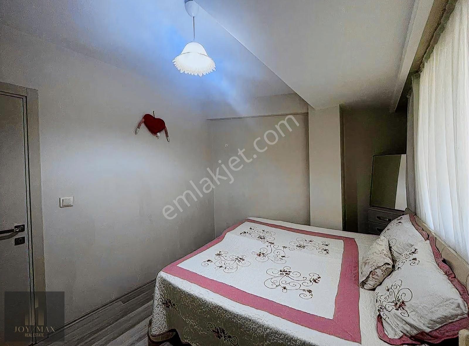 Bağbaşı Mah.'de Satılık Eşyalı Arakat Büyük Daire Fırsatı - Görsel 4