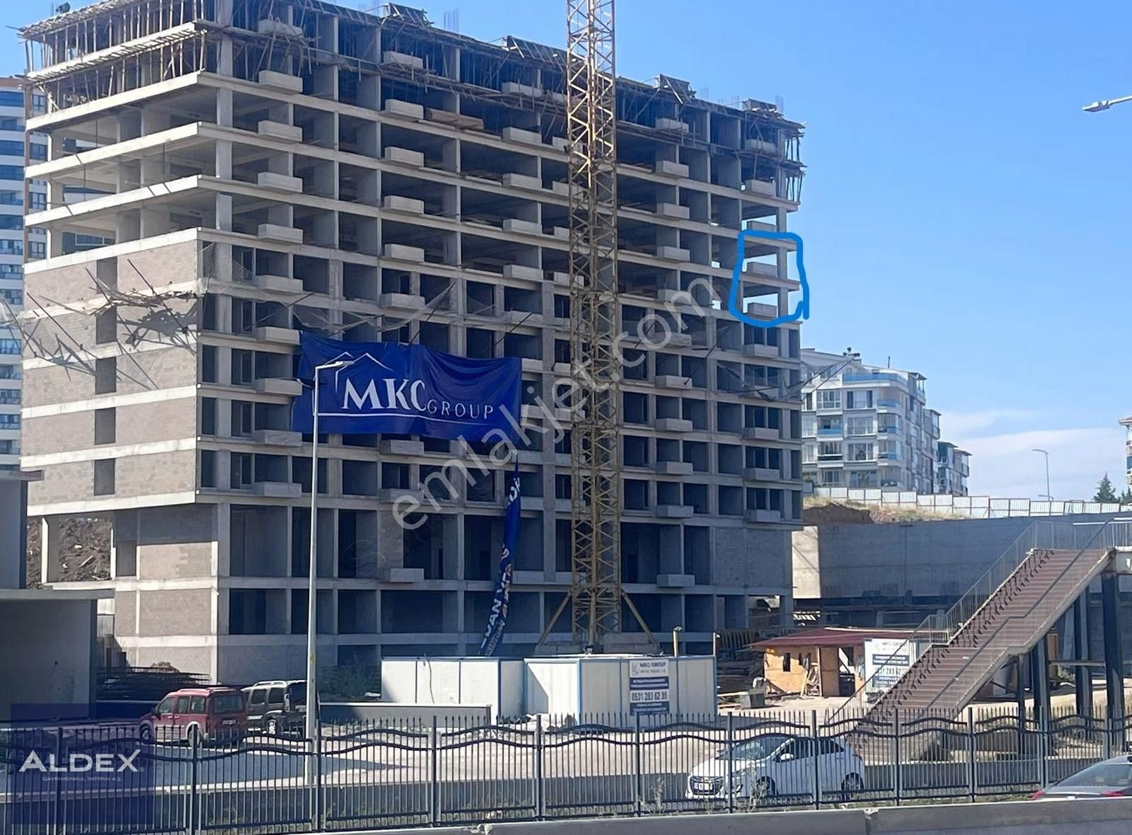 Pursaklar Havaalanı Yolu Üzerinde 2+1 Site Dairesi Bulvar Cephe - Görsel 4