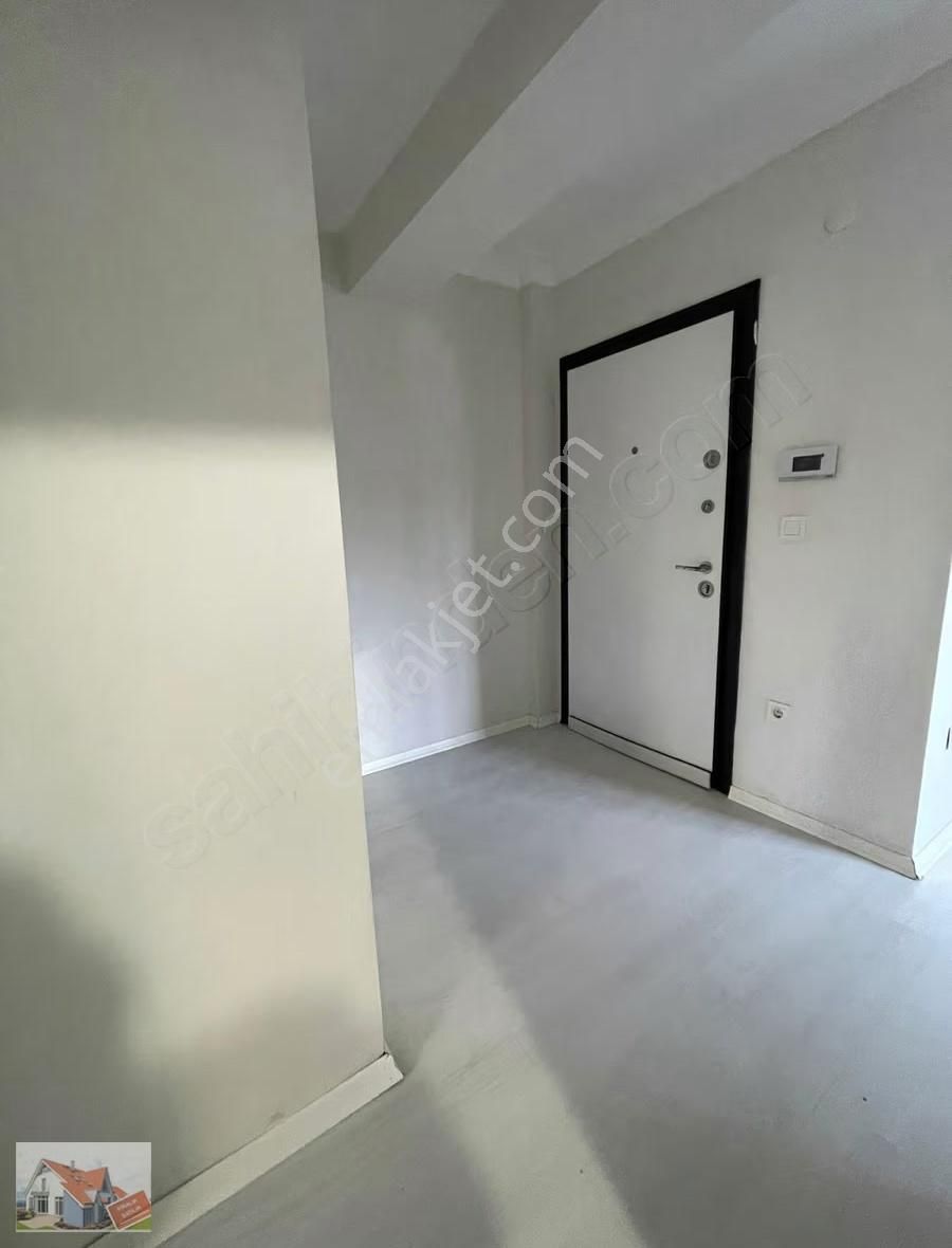 Tek Bloklu Site Yüksek Giriş Temiz 1+1 Kiralık Daire - Görsel 9