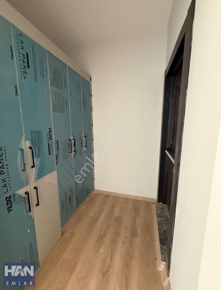 Han Emlak'tan Çeşmeli De Gmk'ya Yakın Havuzlu Site İçi 3+1 - Görsel 8