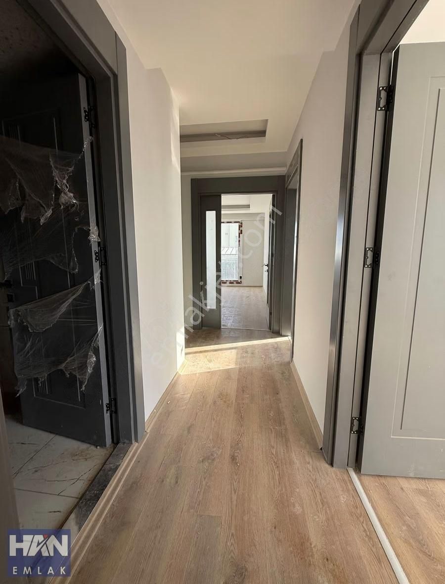 Han Emlak'tan Çeşmeli De Gmk'ya Yakın Havuzlu Site İçi 3+1 - Görsel 6