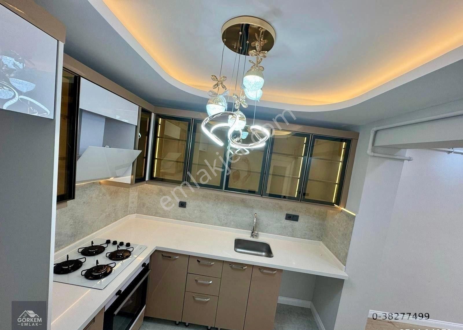 Görkem'den Bağımsız Kombili 2+1 Cadde Paraleli Ultra Lüx Balkonlu Mantolamalı