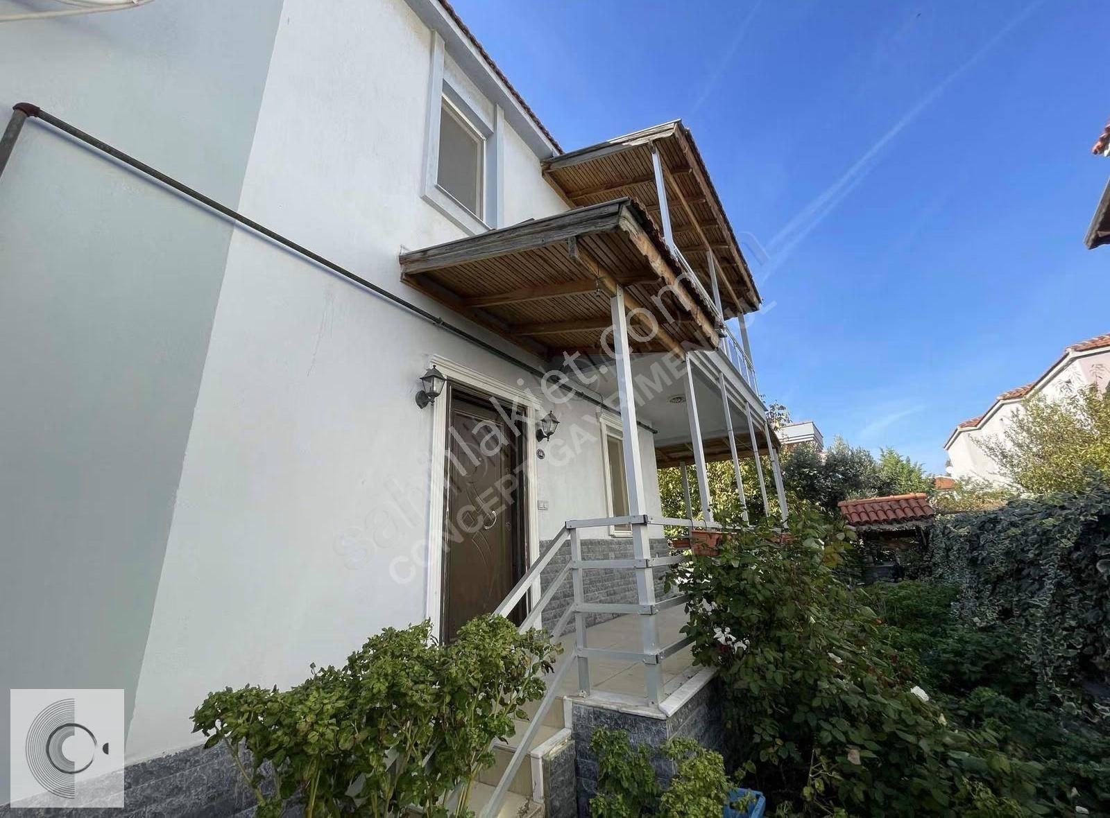 Yenifoça Gençellı Denize 150mt.3+1 Satılık Villa - Görsel 23