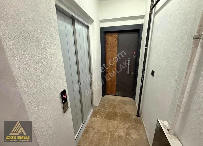 Arzu Emlaktan Yunusemre Mah.satılık2+1 Ebeveyn Banyolu Balkonlu - Görsel 14