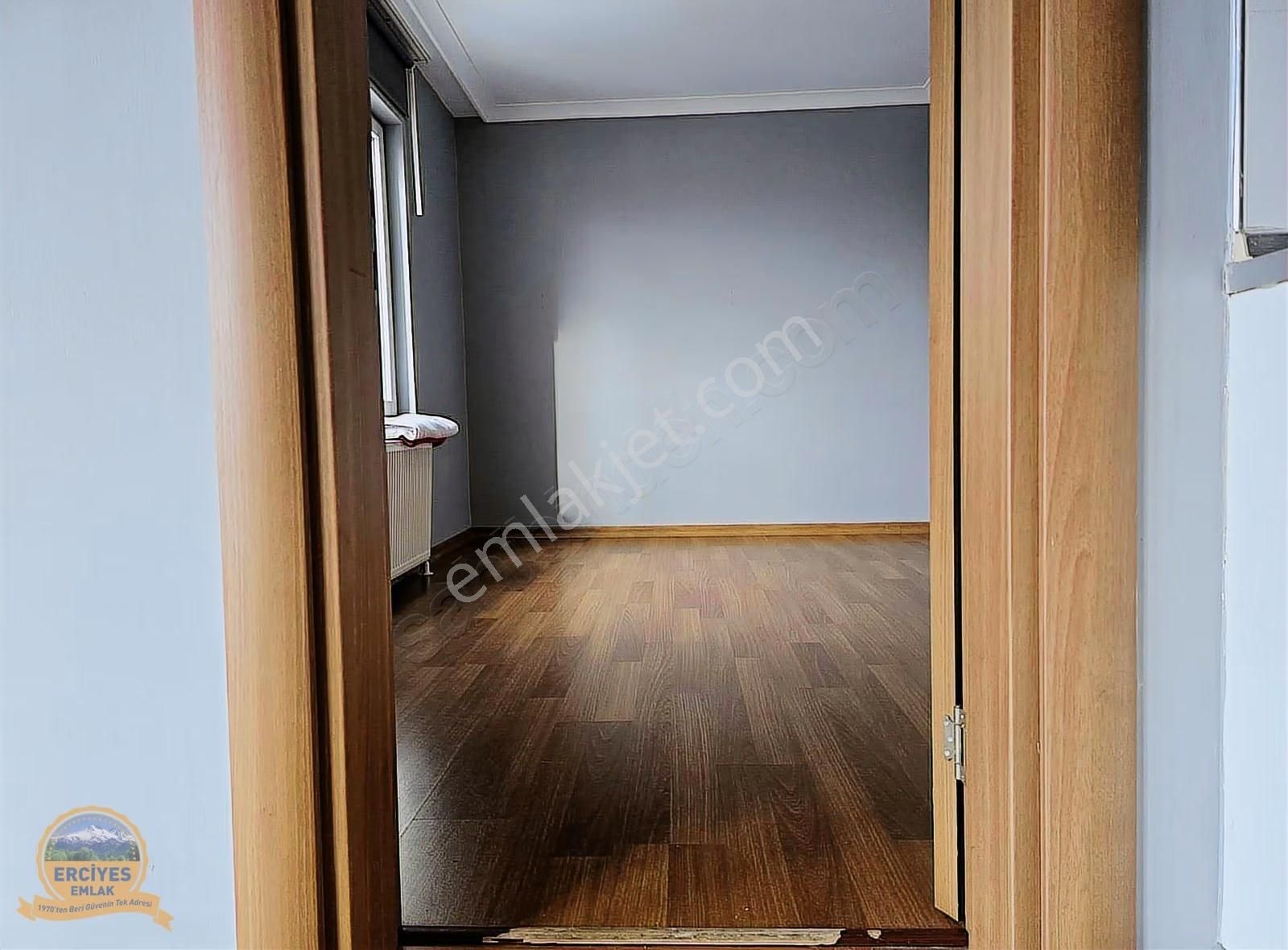 Erciyes'den Kartal Teknik Yapı Uptwins Residance 1+1 Kiralık - Görsel 13