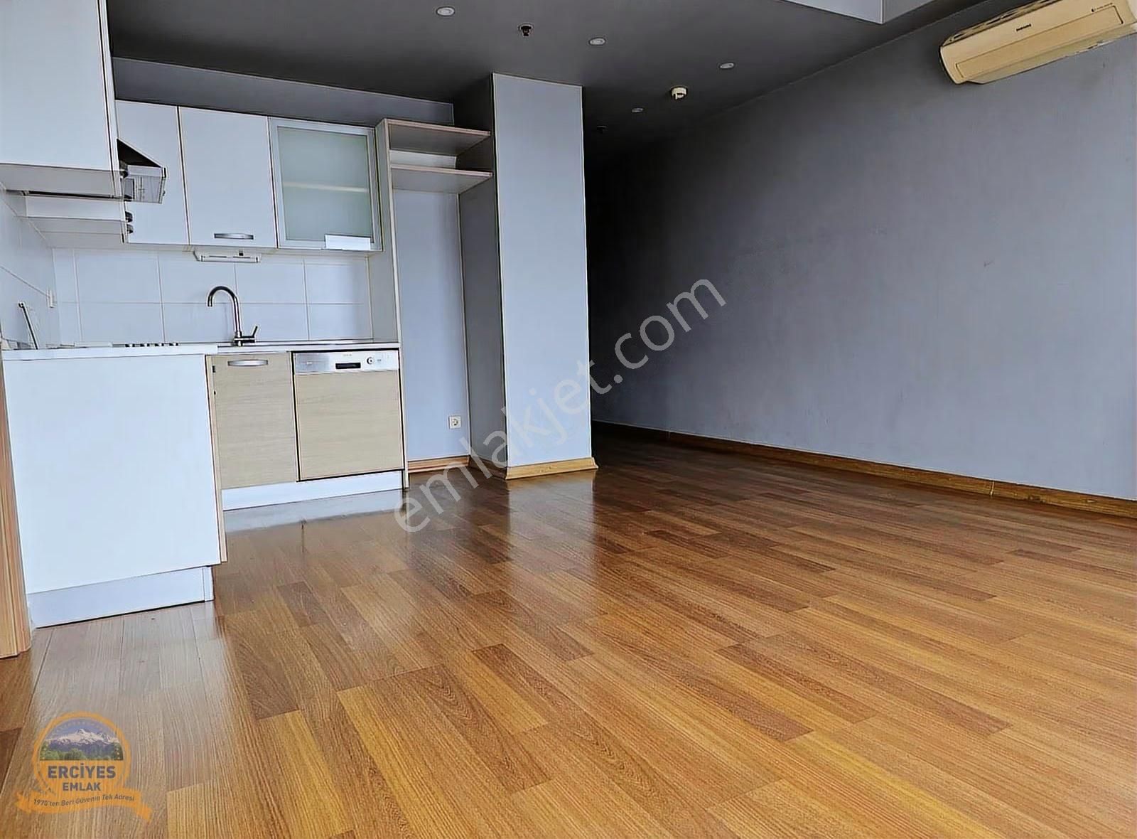 Erciyes'den Kartal Teknik Yapı Uptwins Residance 1+1 Kiralık - Görsel 3