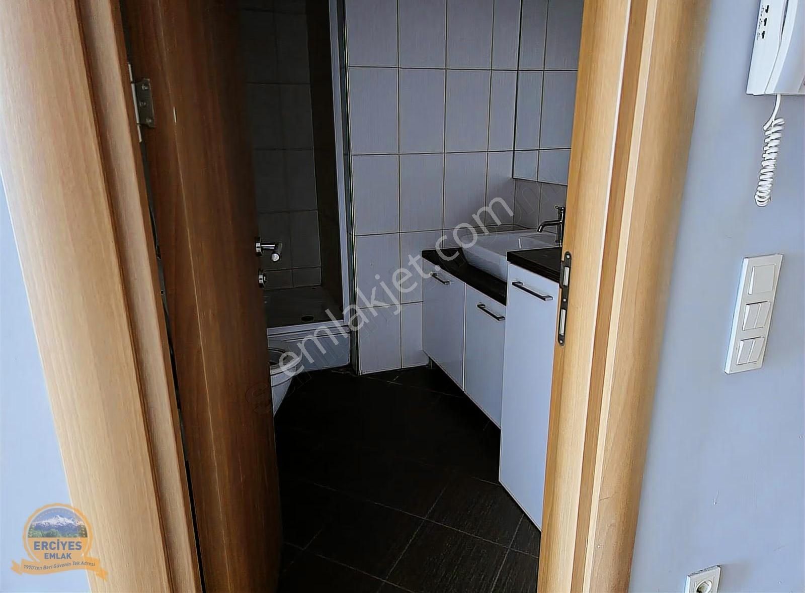 Erciyes'den Kartal Teknik Yapı Uptwins Residance 1+1 Kiralık - Görsel 11