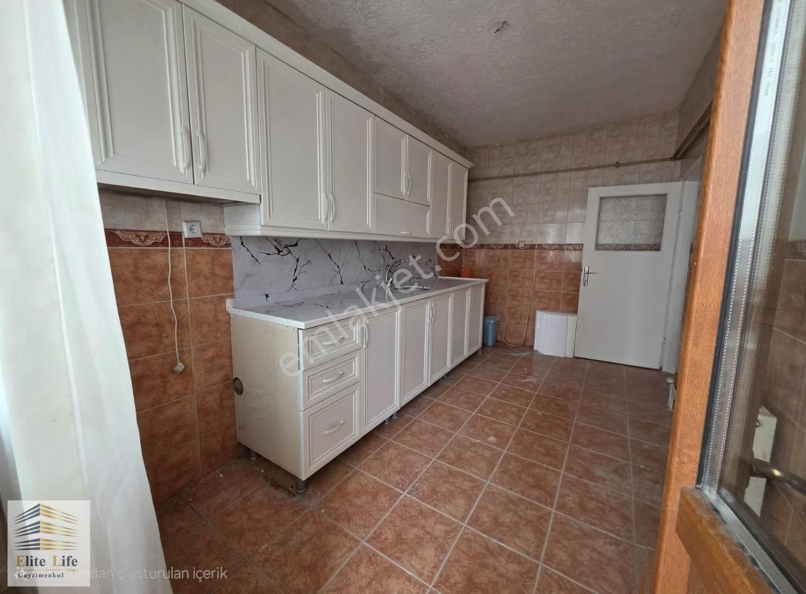 Ümraniye E.a.hastanesinin Yanı Başında Kiralık 2+1 100 M2 Daire - Görsel 7