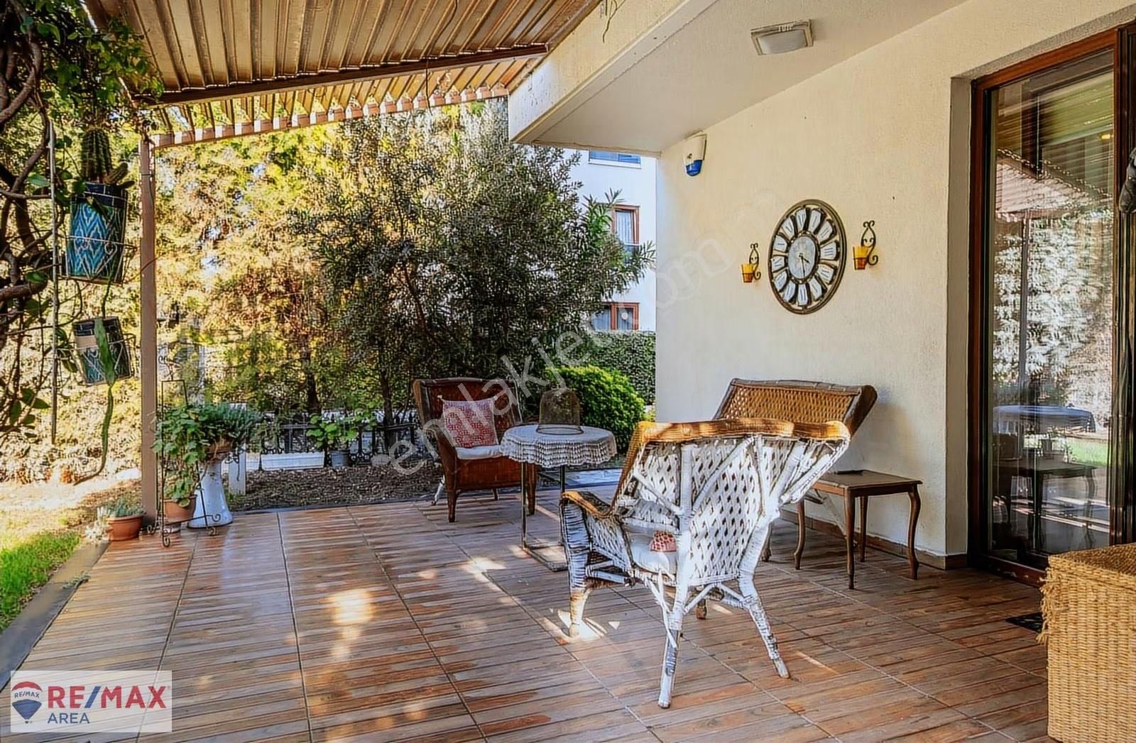 Remax Area Dan Balat Site İçi Eşyalı Kiralık 3+1 Bahçeli Daire - Görsel 11