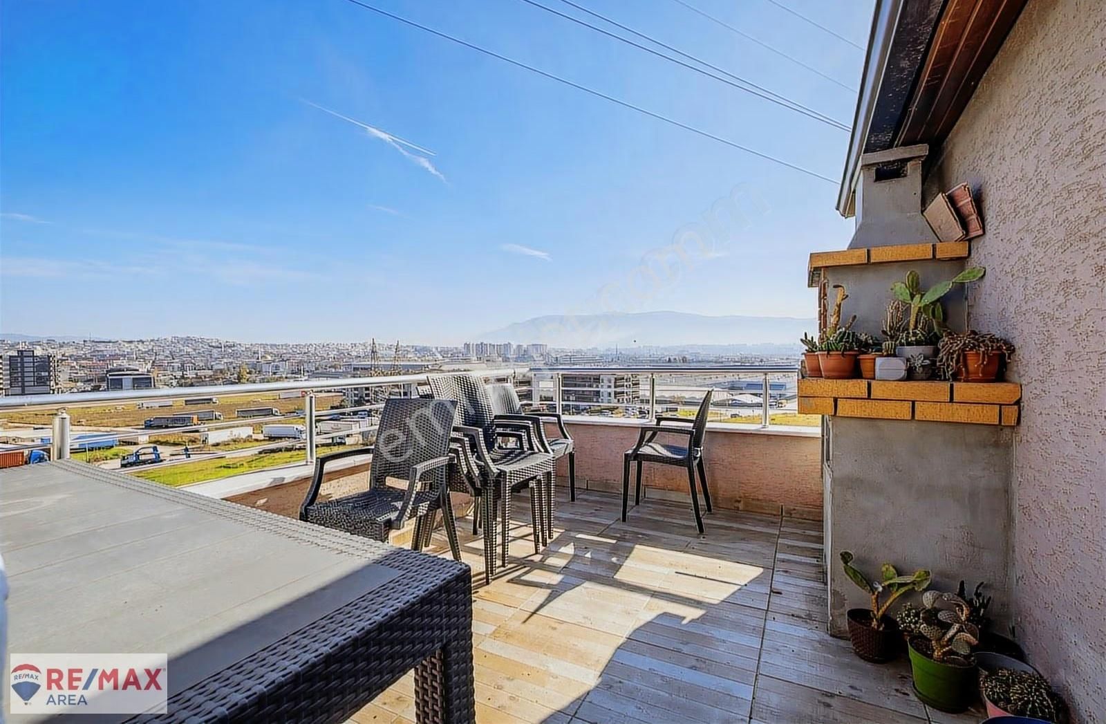 Remax Area Dan Balat Da Satılık 4+1 Geniş Teraslı Dubleks Daire - Görsel 25