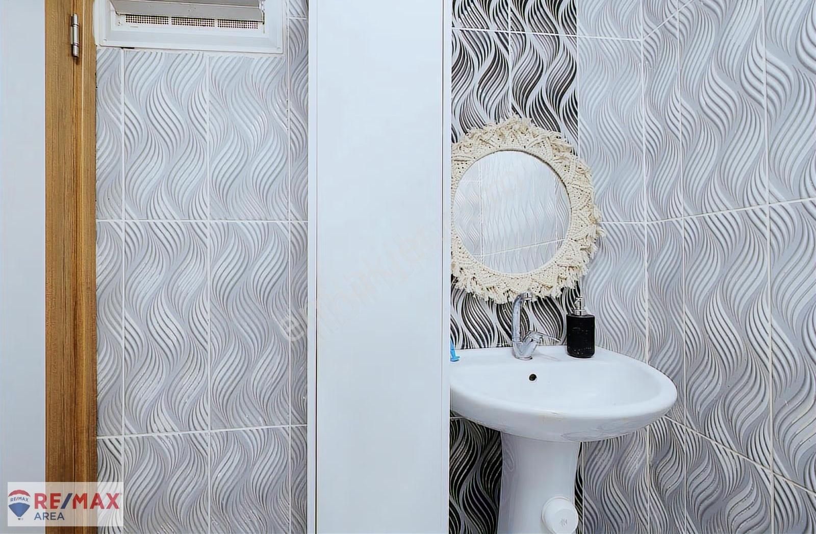 Remax Area Dan Balat Da Satılık 4+1 Geniş Teraslı Dubleks Daire - Görsel 17