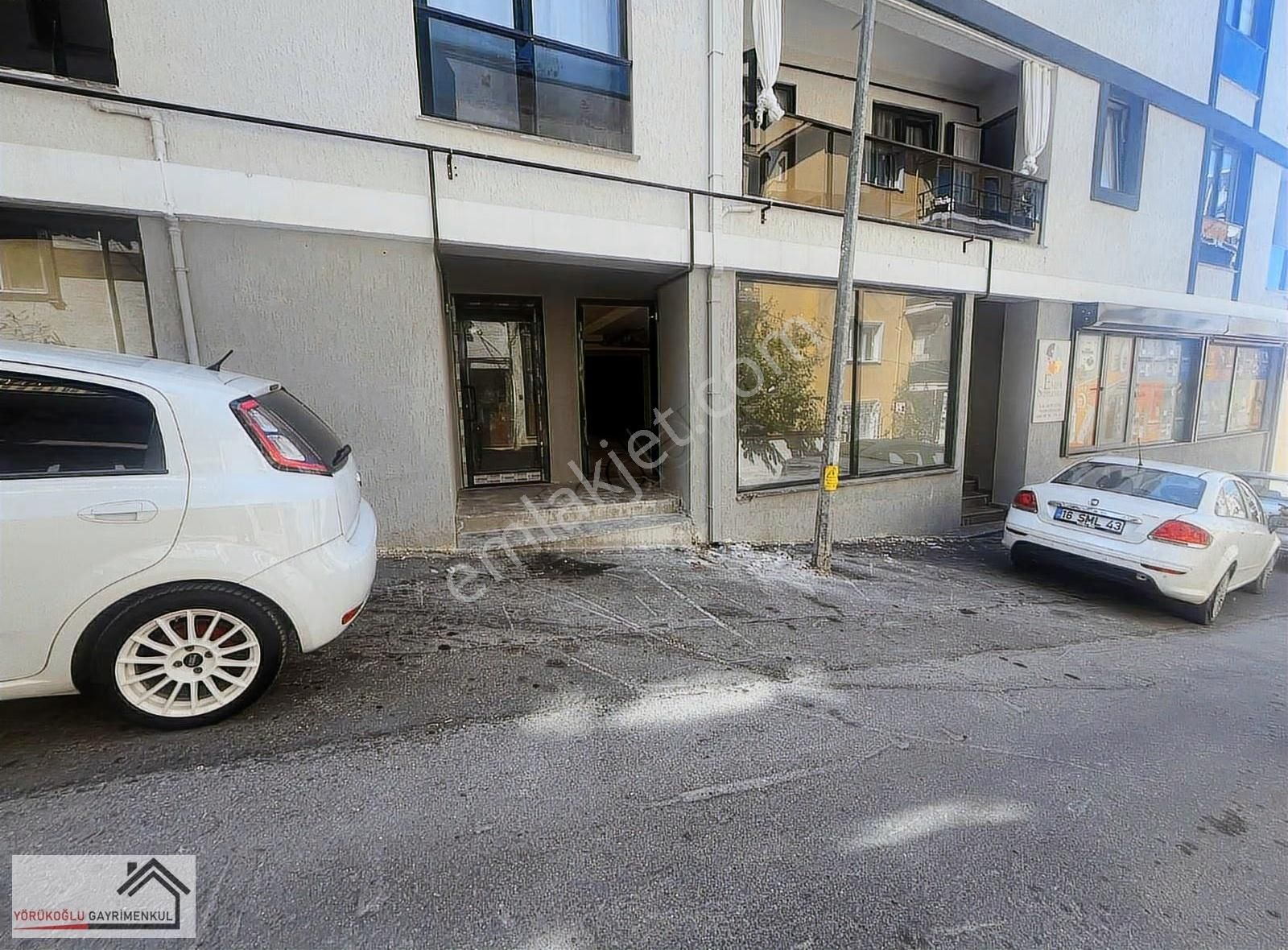 Selçukbey Caddesinde Konat Apartmanı Altı 100 M2 Kiralık Dükkan, - Görsel 9