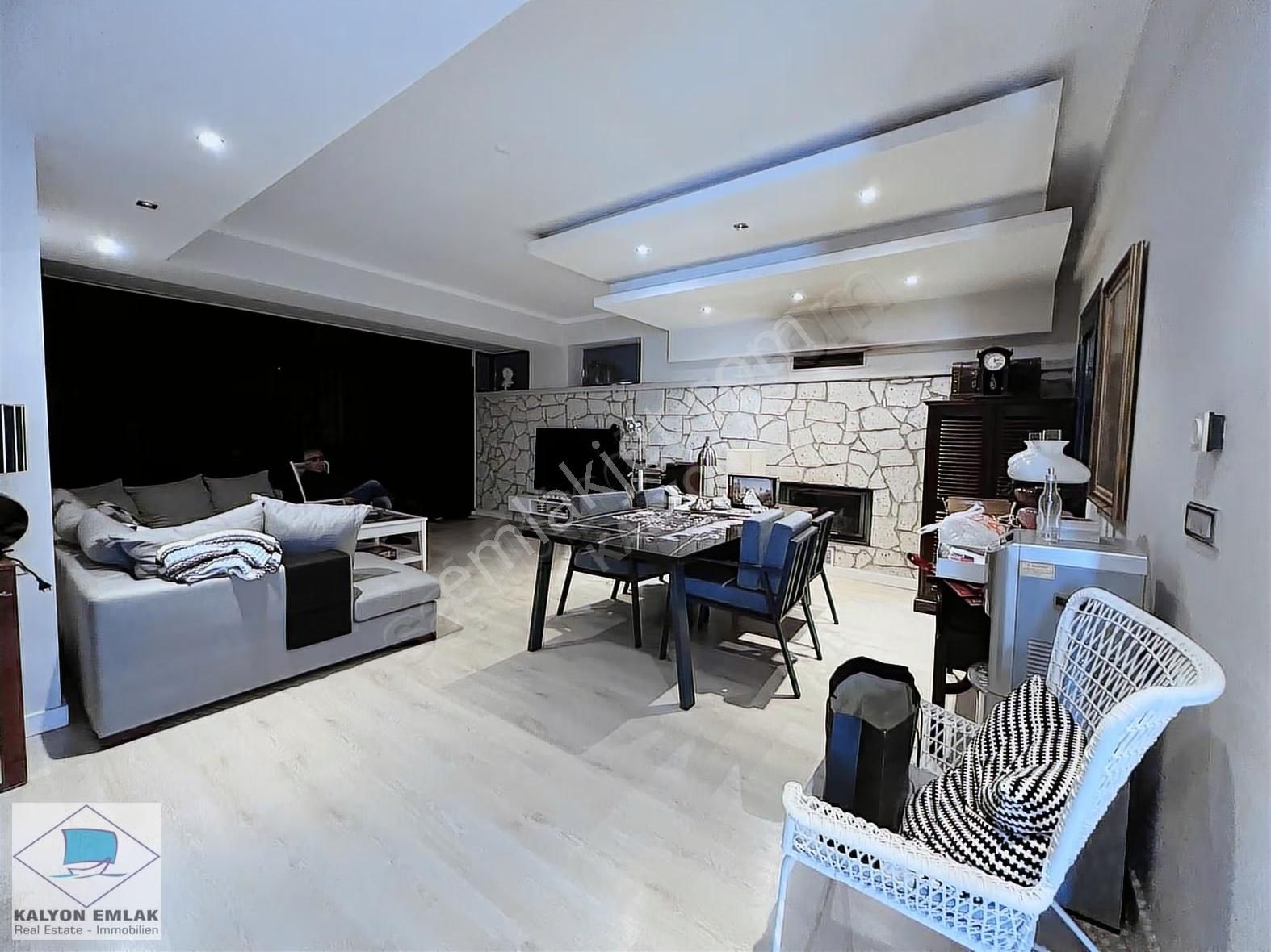 İzmir Çeşme Ilıcada Tam Müstakil Özel Havuzlu Lüks Villa - Görsel 11