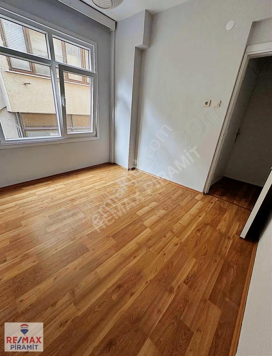 İcadiye Mah. Üsküdar 2+1 Bakımlı Boğaz Manzaralı Kiralık Daire - Görsel 13