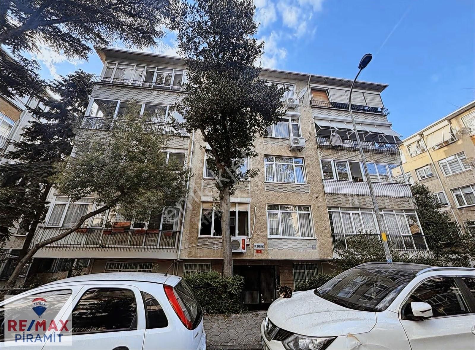 Acıbadem Çakmak Sitesinde Full Eşyalı 2+1 Kiralık Daire !!! - Görsel 17