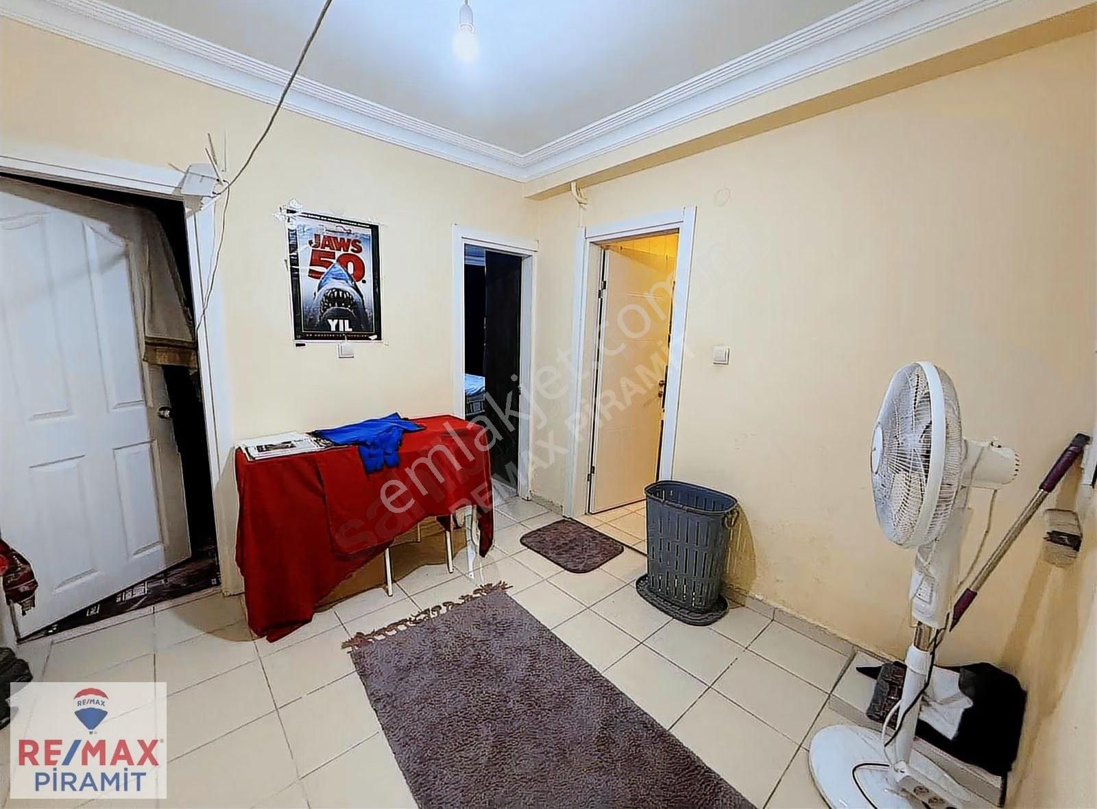 Baharıye Caddesi Üzerinde Muhteşem Konumda Ev Ofis Uygun Bahçeli