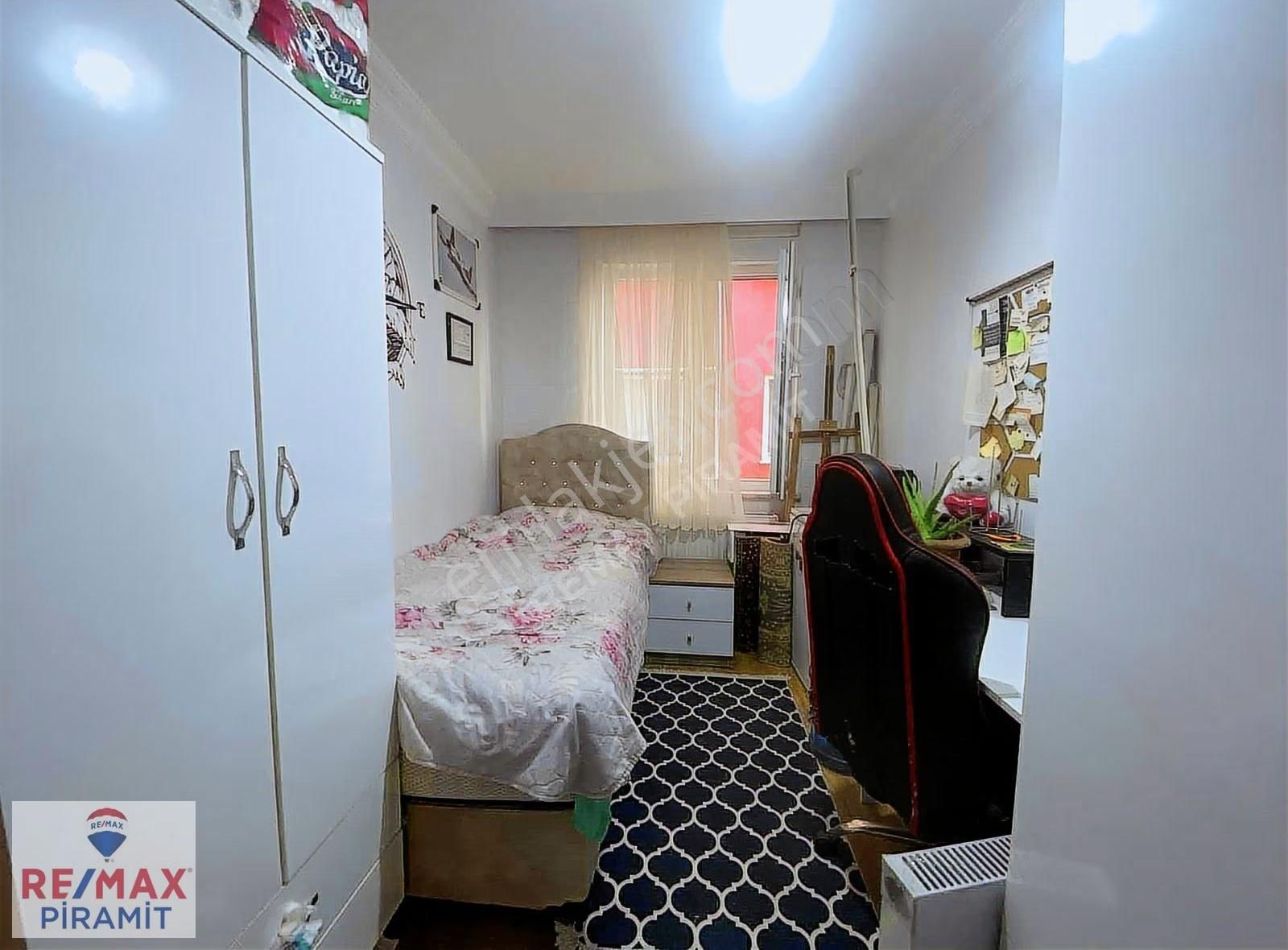 Fırsat Boş Teslim Karanlık Odasız Arakat Balkonlu Çok Geniş 2+1 - Görsel 2