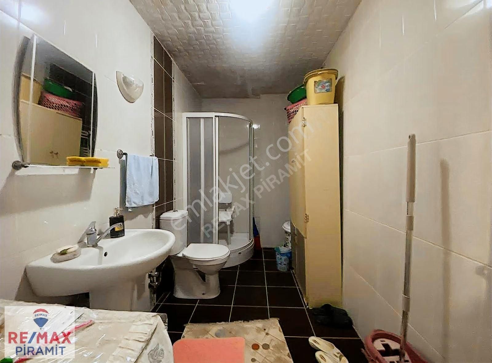 Fırsat Boş Teslim Karanlık Odasız Arakat Balkonlu Çok Geniş 2+1 - Görsel 11