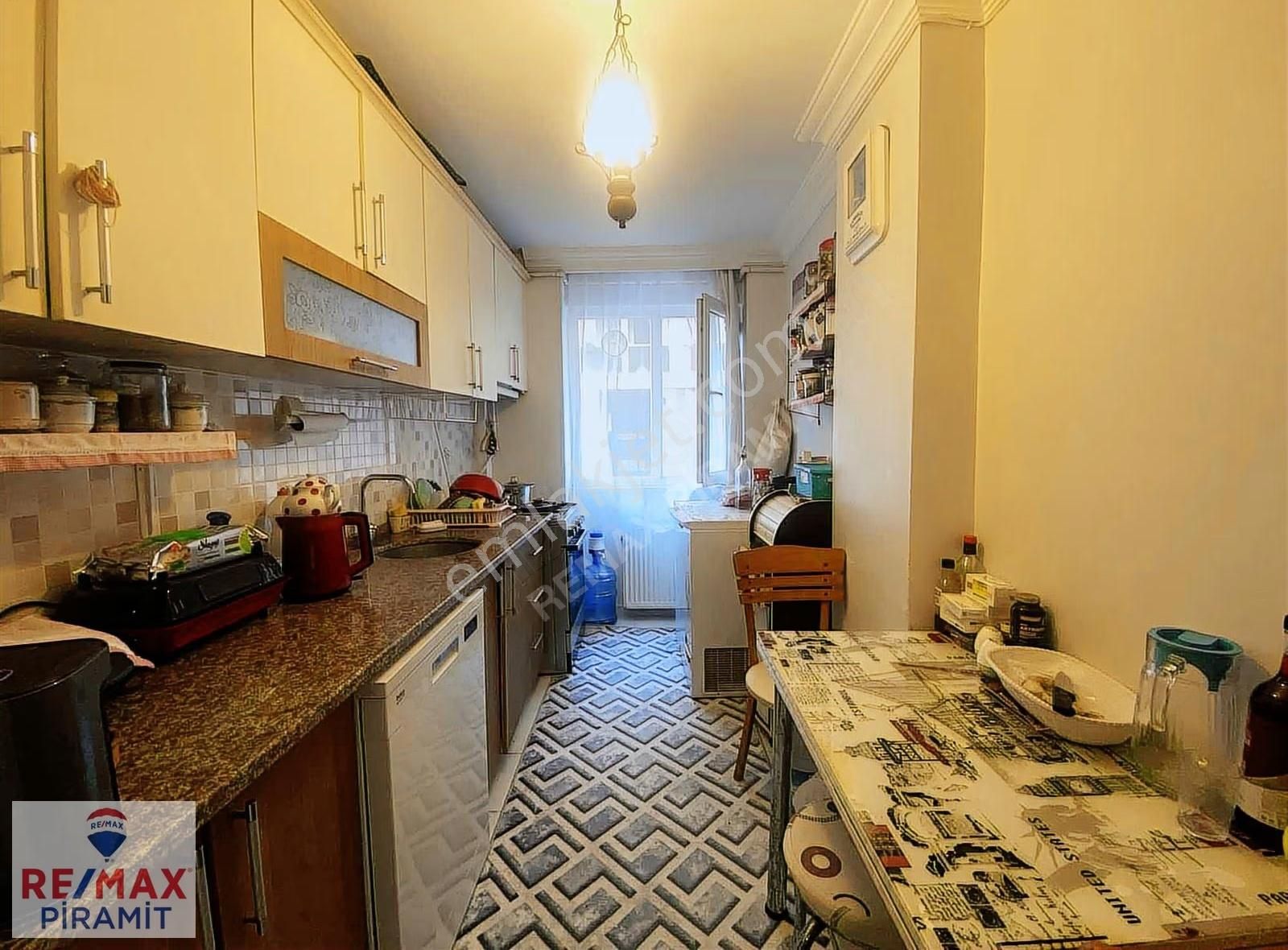 Fırsat Boş Teslim Karanlık Odasız Arakat Balkonlu Çok Geniş 2+1 - Görsel 10