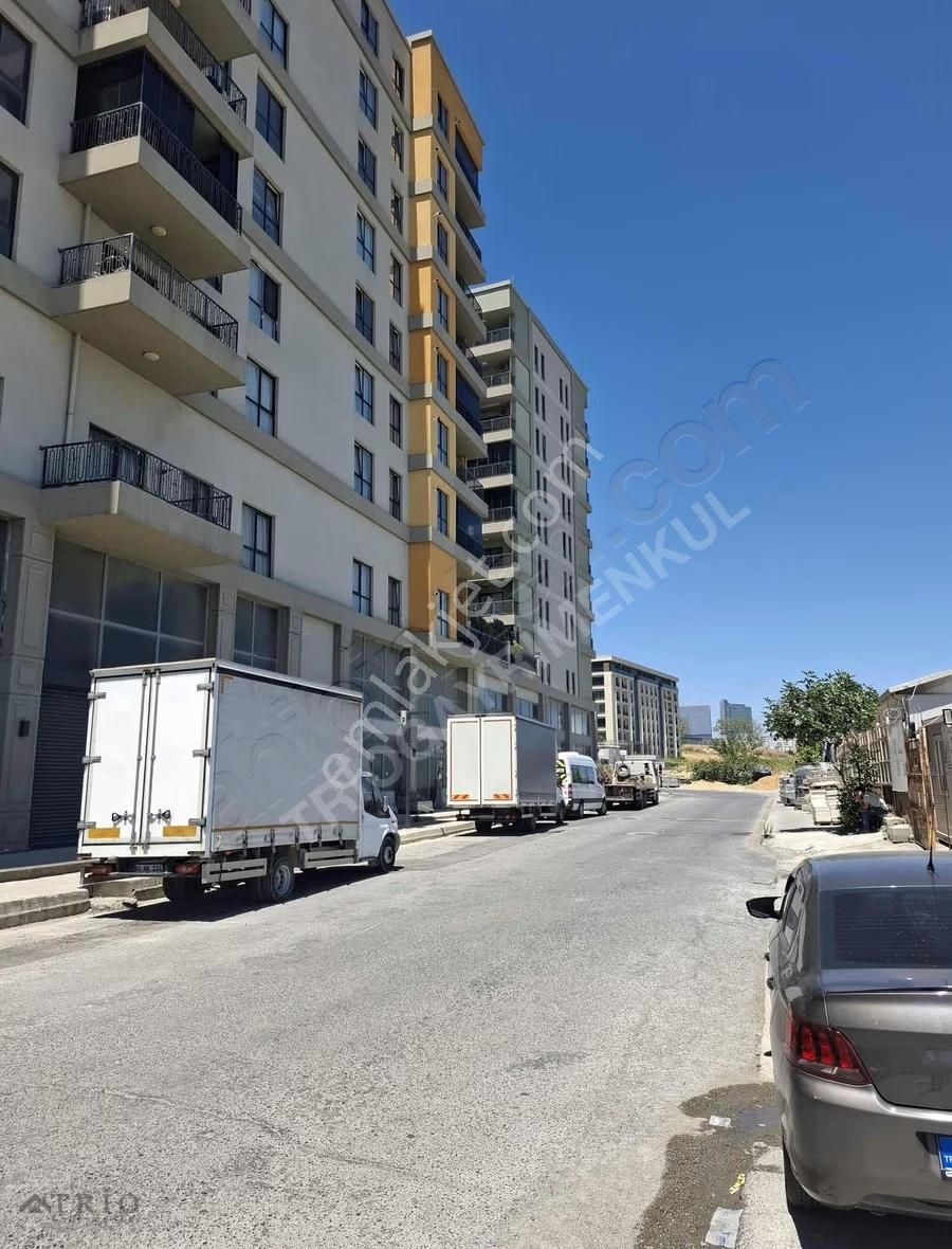 Esenyurt Meydan Ardıçlı'da Kiralık 200m2 Boş Dükkan&mağaza