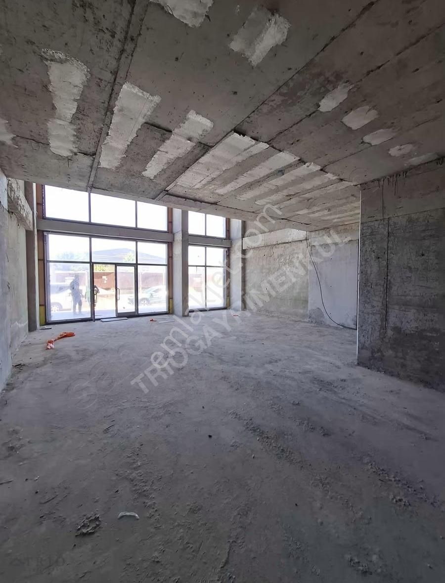 Esenyurt Meydan Ardıçlı'da Kiralık 200m2 Boş Dükkan&mağaza - Görsel 7