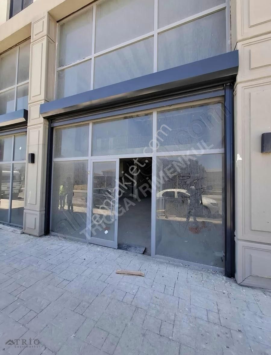 Esenyurt Meydan Ardıçlı'da Kiralık 200m2 Boş Dükkan&mağaza - Görsel 3