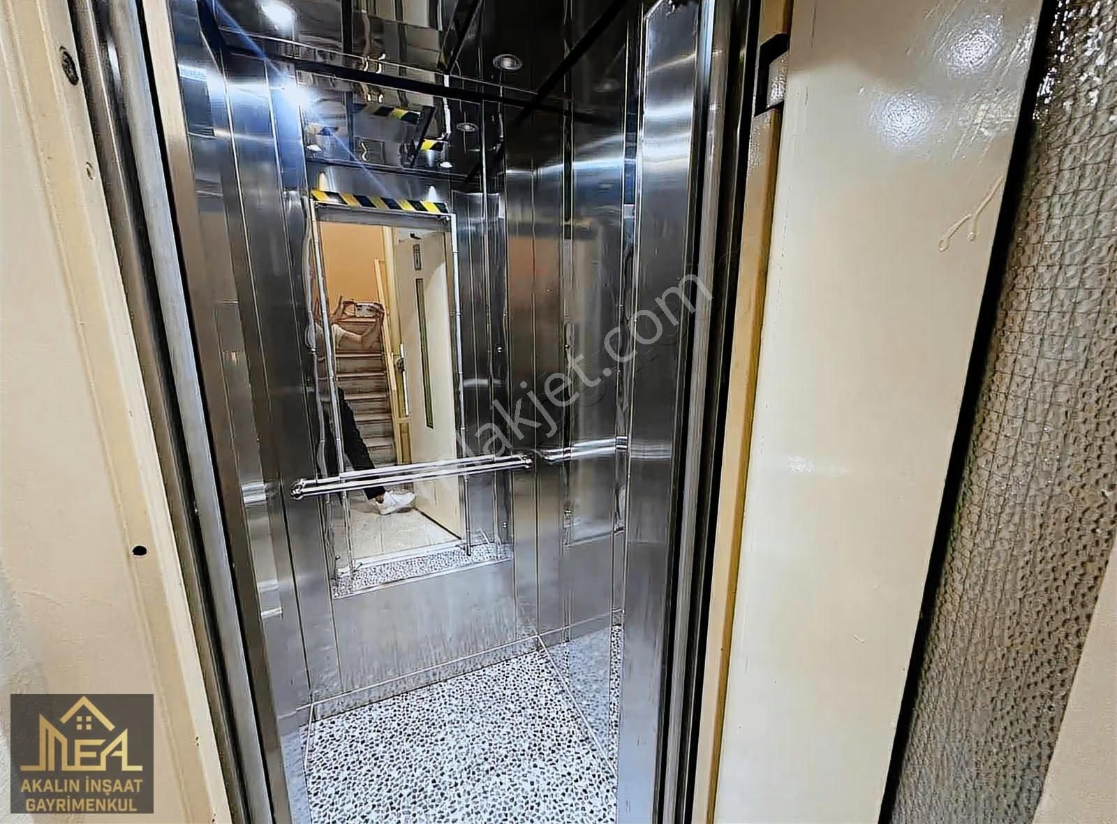 Akalın'dan Deniz Manzaralı Asansörlü 3+1 Satılık Daire - Görsel 16