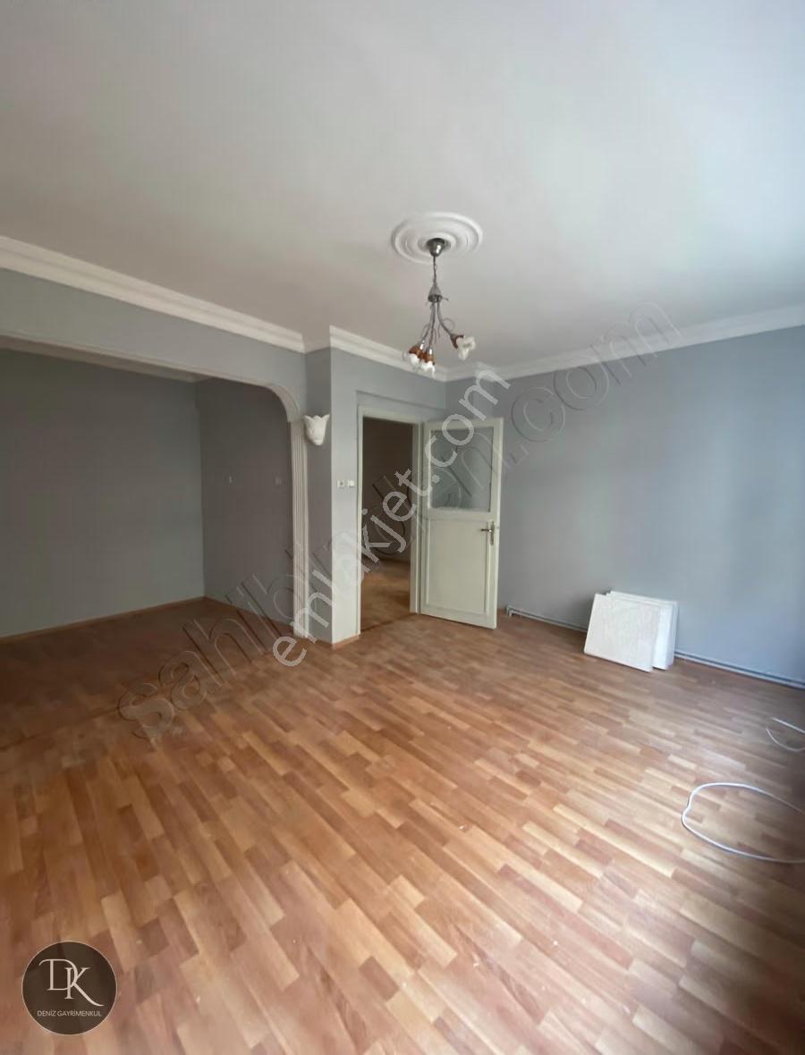 Deniz Gayrimenkulden Merkezde 2+1 Kiralık Daire - Görsel 3