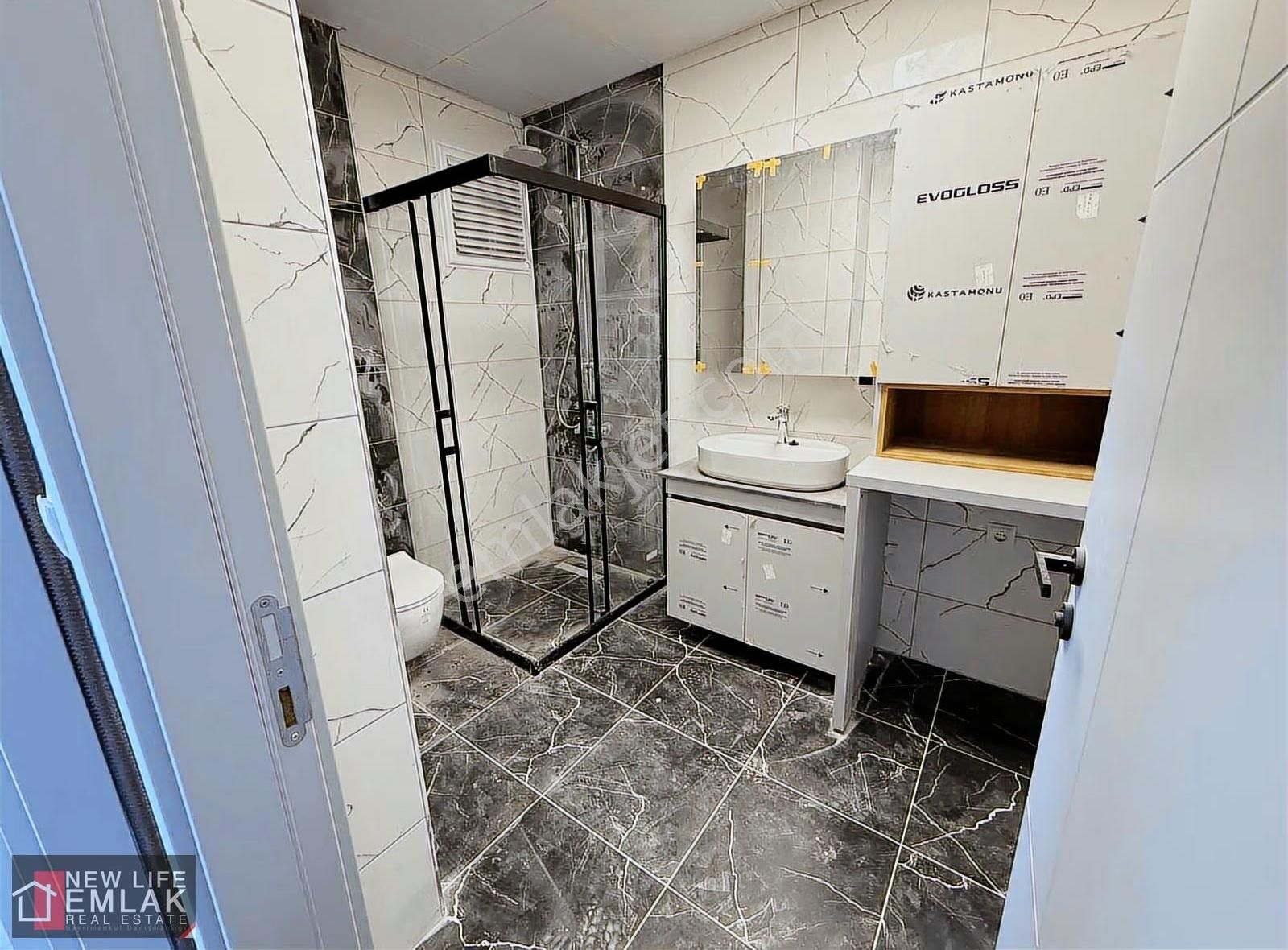 Kuşadası Merkezde Site İçinde Uygun Fiyatlı Satılık Daire - Görsel 16