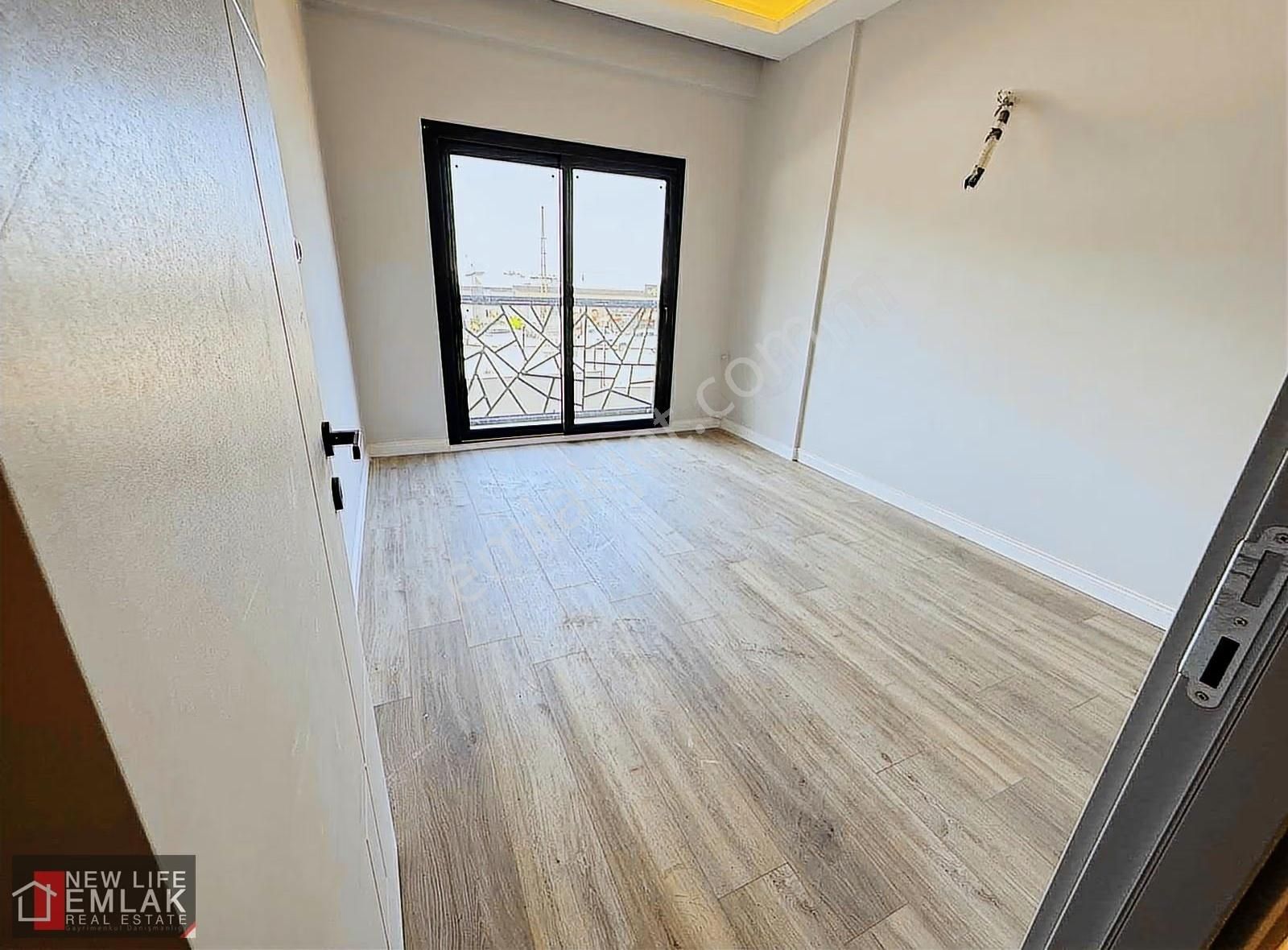 Kuşadası Merkezde Site İçinde Uygun Fiyatlı Satılık Daire - Görsel 14