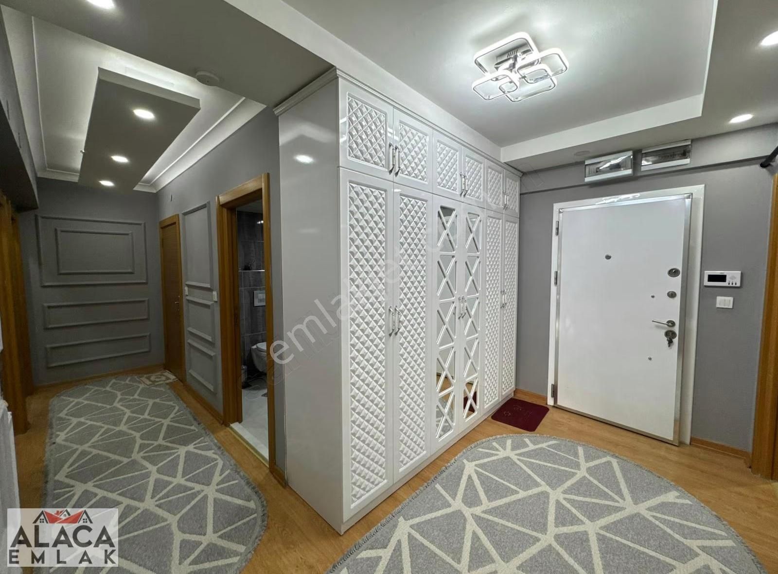 Beşikkaya Mahallesi'nde Full+full Yapılı 3+1 Site Daire - Görsel 23