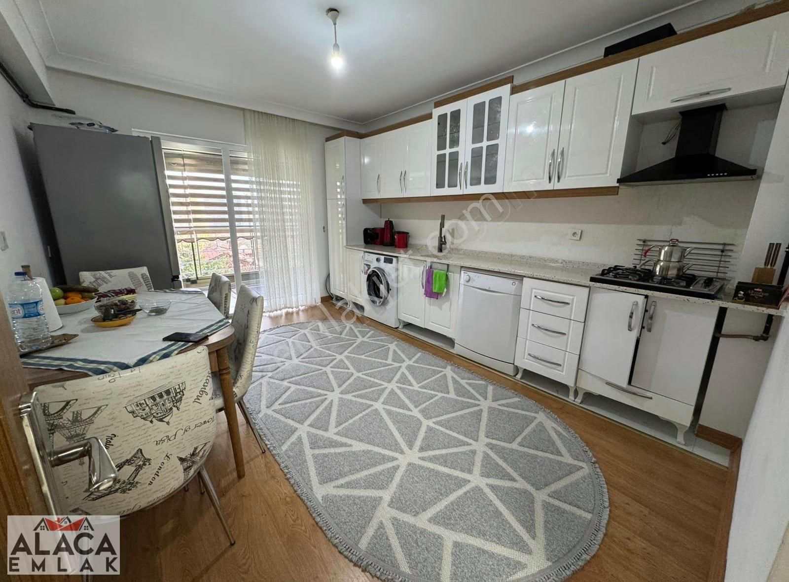 Beşikkaya Mahallesi'nde Full+full Yapılı 3+1 Site Daire - Görsel 29