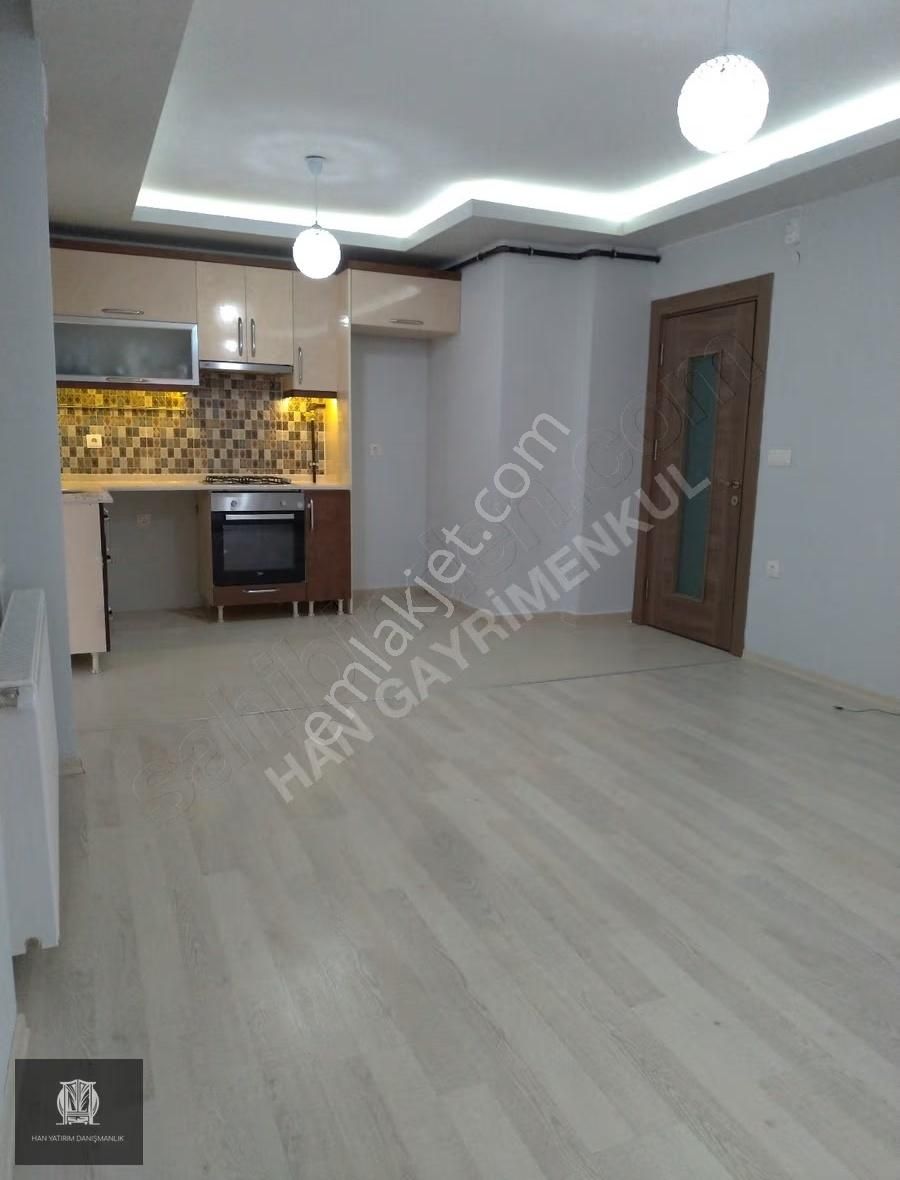 Erasta Avm 2 Dakika Yürüme Mesafesinde Dogal Gazlı 2+1 Kiralık