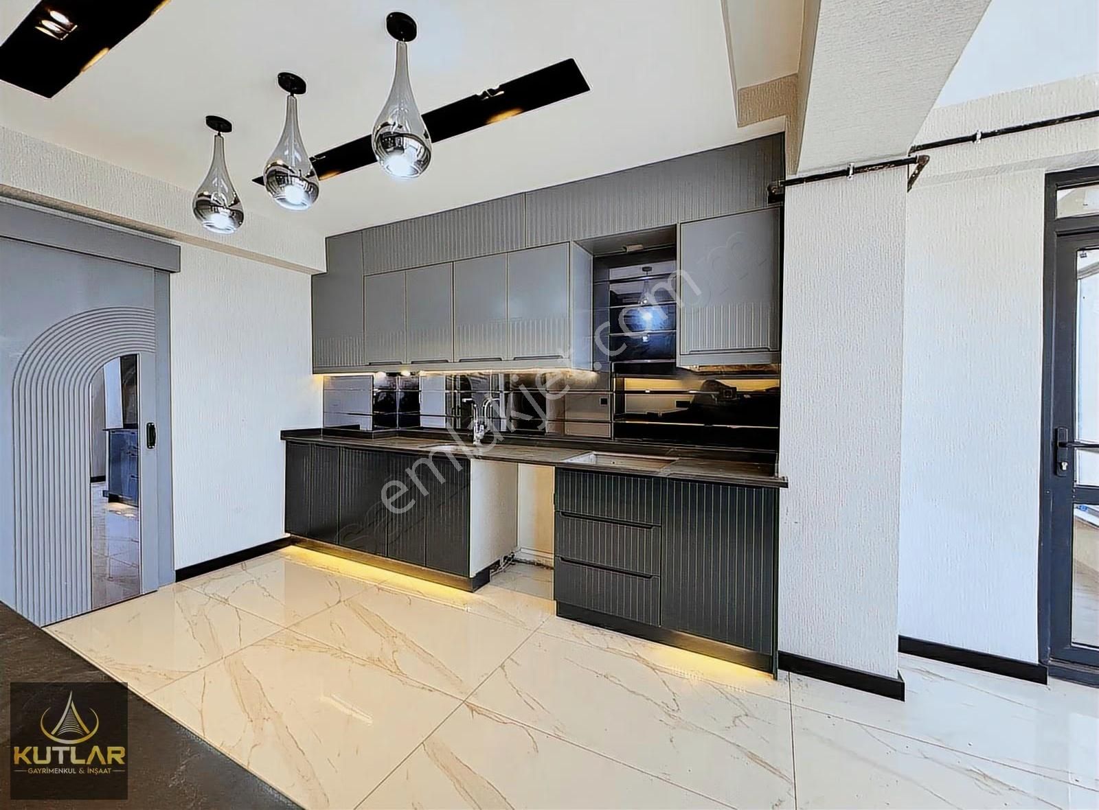 Kutlar'dan Abdulhamidhanda Eşsiz Proje Ultra Lüx*2,5+1*daireler! - Görsel 3