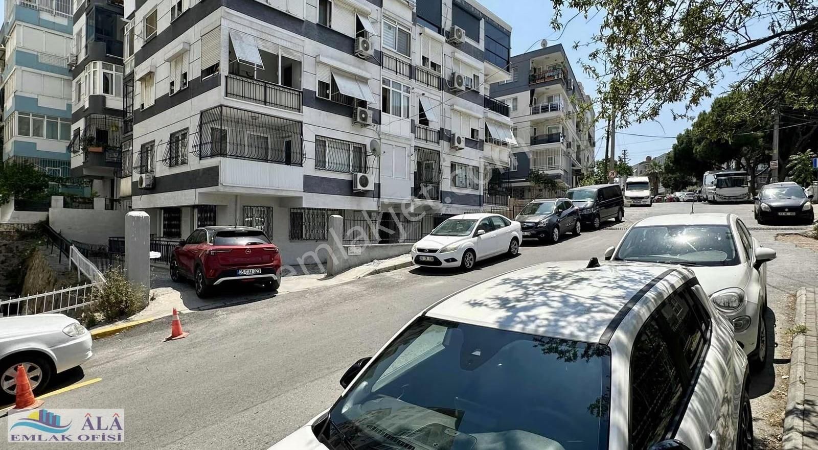 Amerikan Kolleji Karşısı 3+1 Otoparklı Bakımlı Satılık Daire - Görsel 4