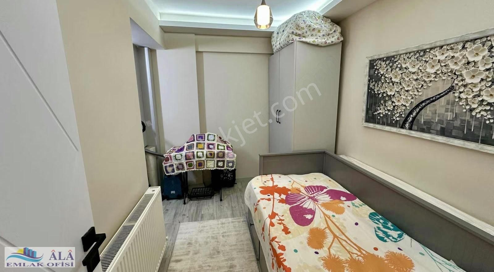 Amerikan Kolleji Karşısı 3+1 Otoparklı Bakımlı Satılık Daire - Görsel 8
