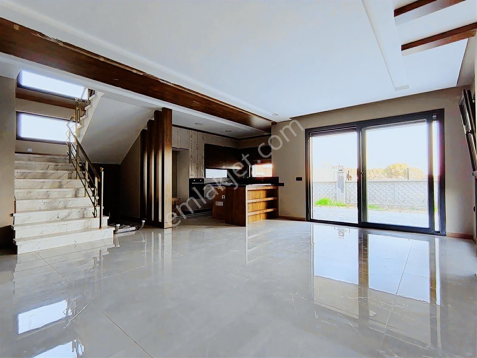 *fırsat Villa*güre'de, Yüzme Havuzlu Köşe Cephe 3+1 Lüks Villa - Görsel 16