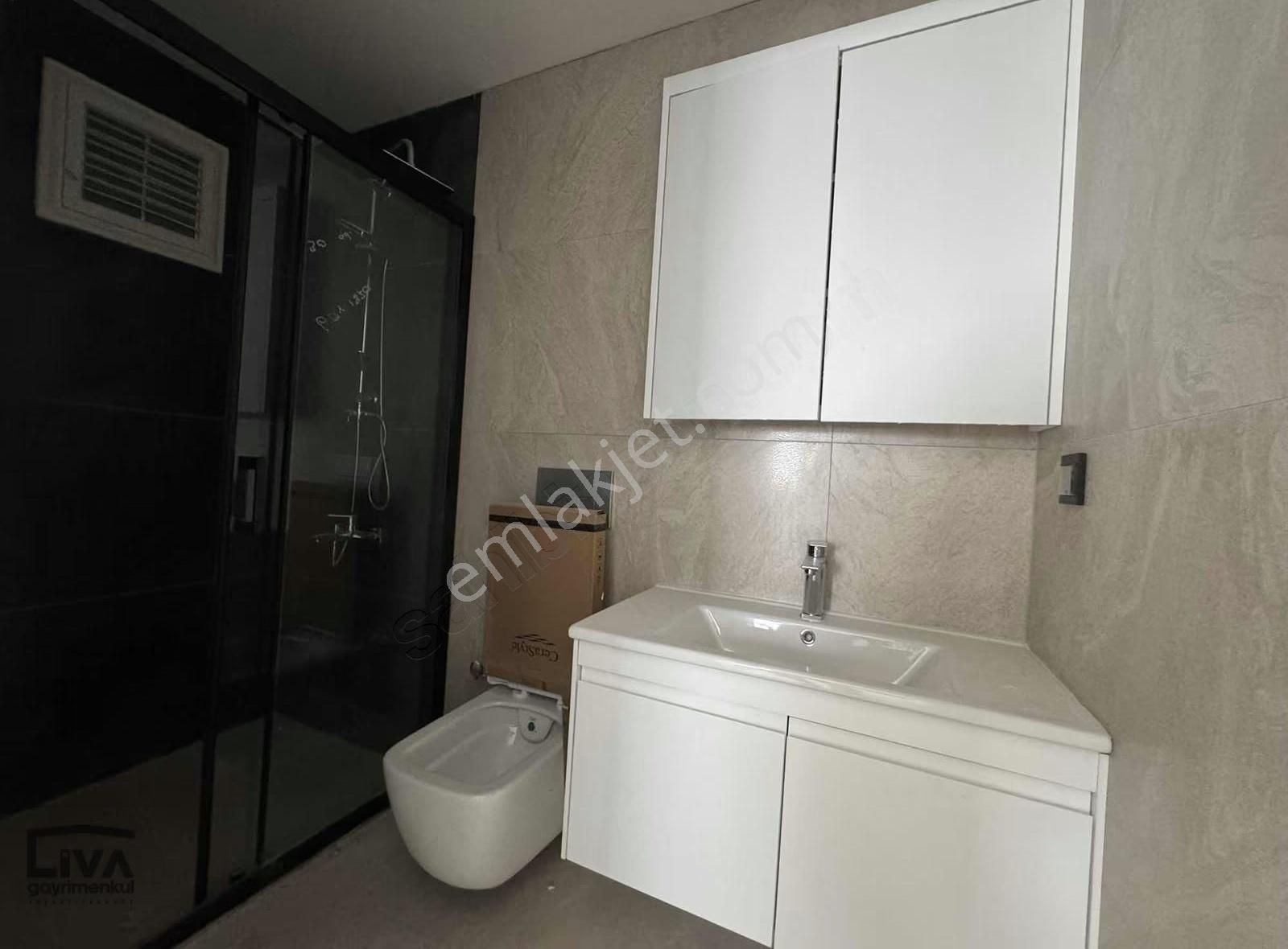 Liva'dan Cinkaya Bulvarı Üzeri Site İçi Cam Balkonlu 3+1 Daire - Görsel 4