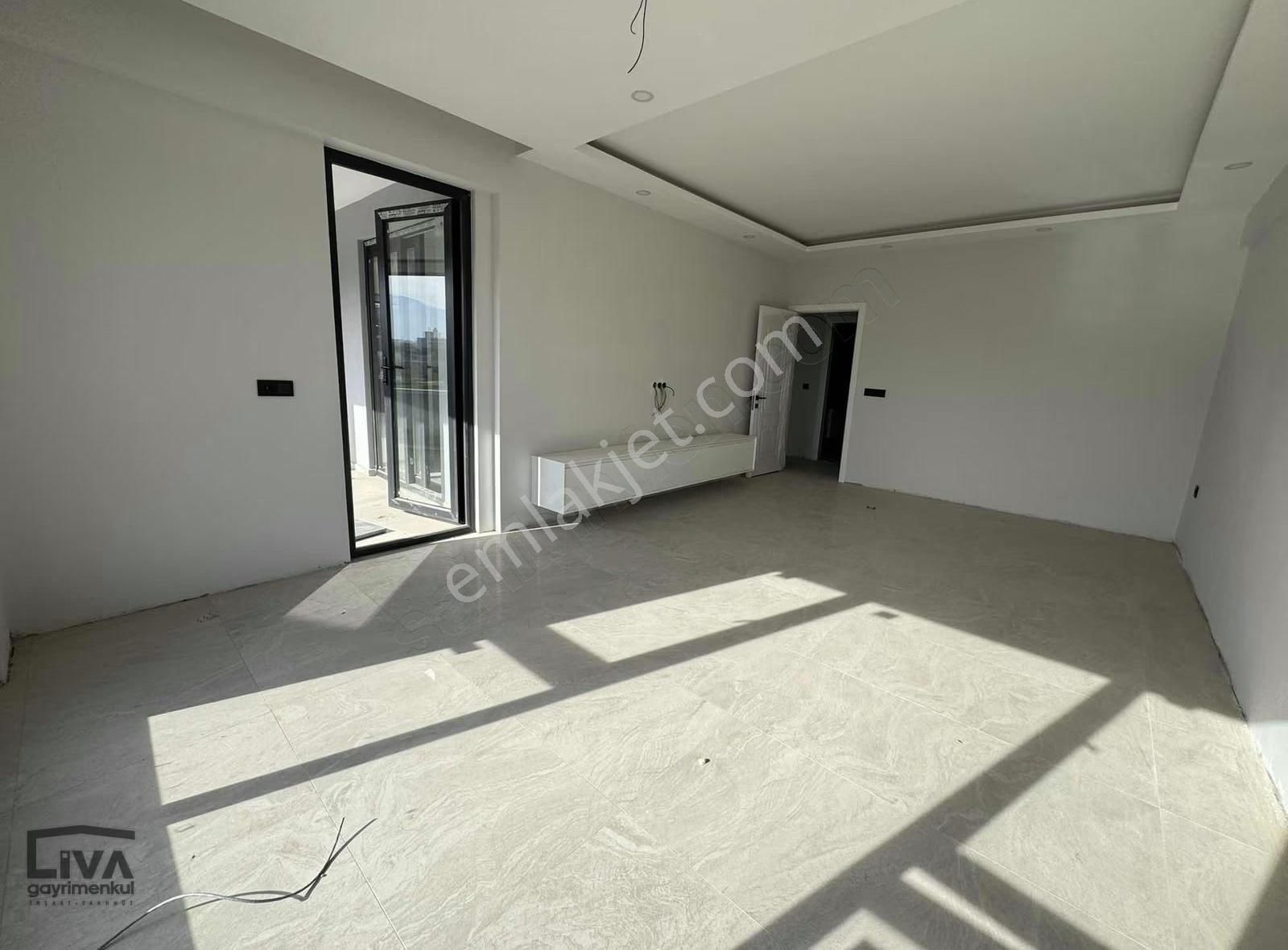 Liva'dan Cinkaya Bulvarı Üzeri Site İçi Cam Balkonlu 3+1 Daire - Görsel 11