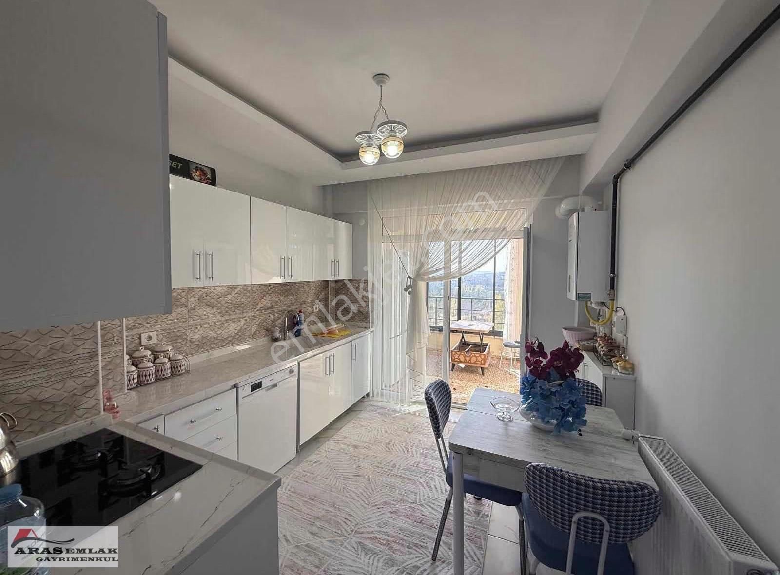 Erkilet Sancaktepe'de Süper Manzaralı 3+1 Daire