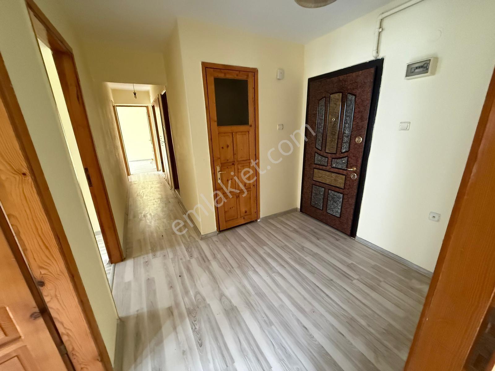 Manisa Yunusemre 75.yıl Mh.3+1 Okula Yakın Park Manzaralı Satılık Daire - Görsel 11