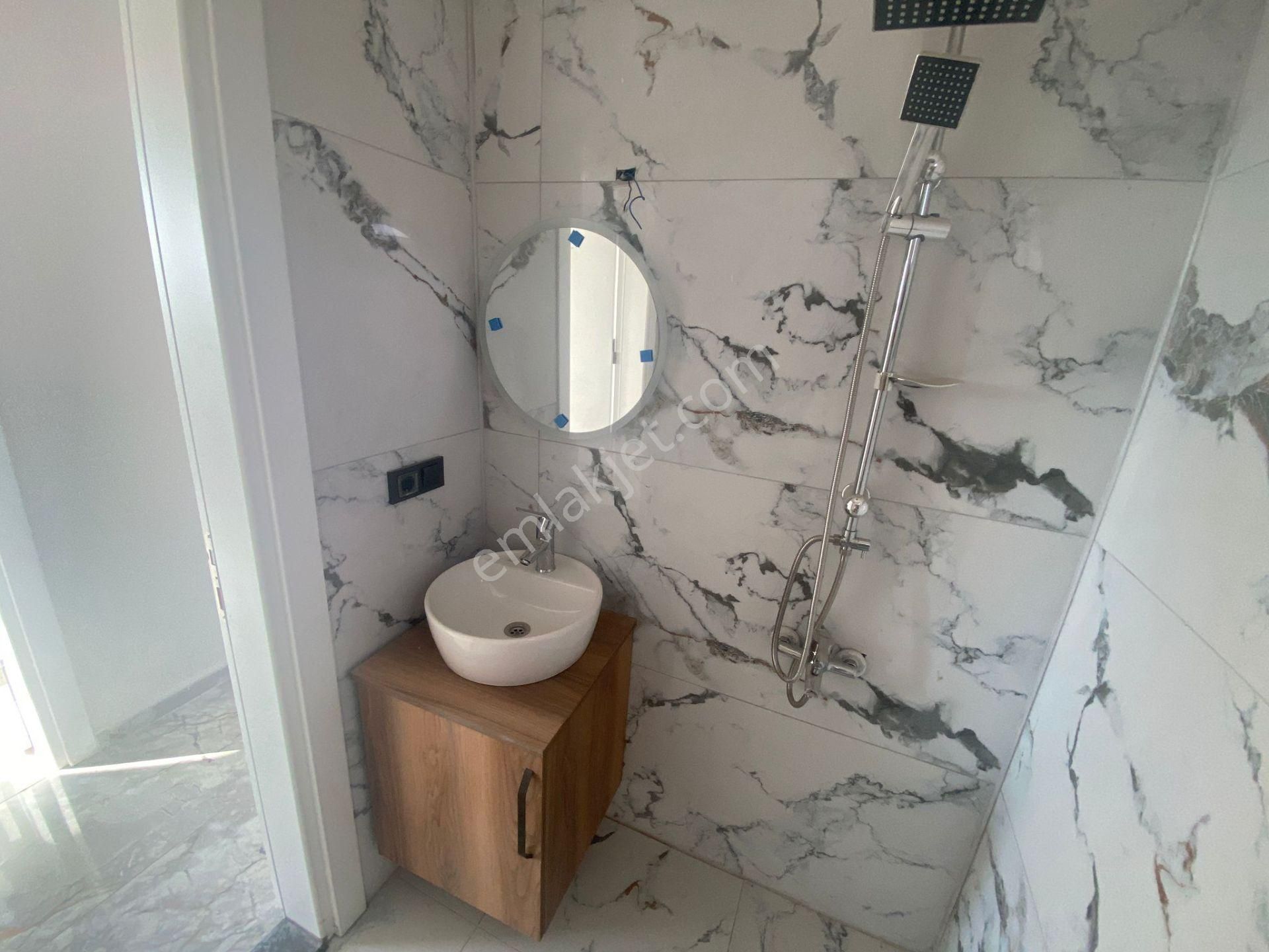 Akbük Mahallesi'nde Denize Ve Çarşıya Yakın 3+1 Acil Satılık Müstakil Villa - Görsel 17