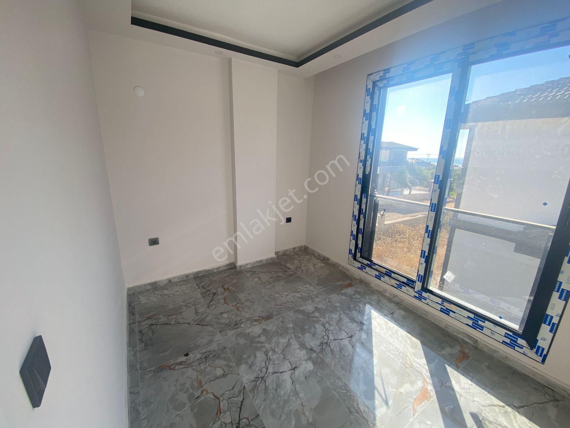 Akbük Mahallesi'nde Denize Ve Çarşıya Yakın 3+1 Acil Satılık Müstakil Villa - Görsel 21